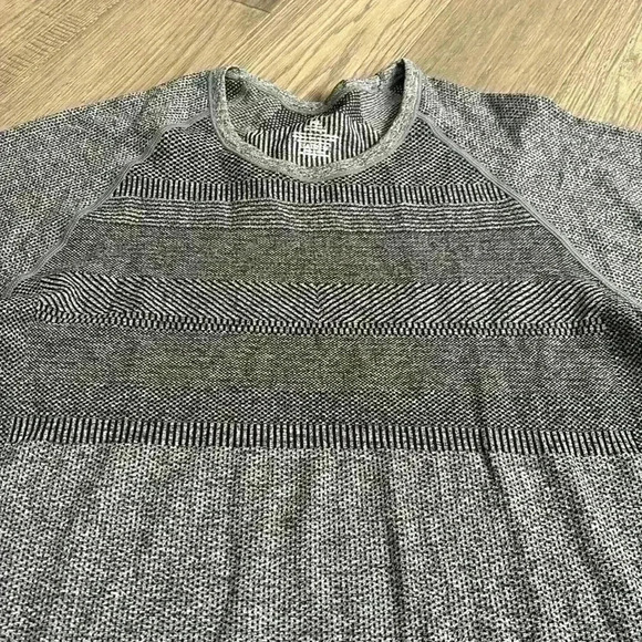 Ryka | Grey fit seamless fitness t-shirt - Picture 4 of 9